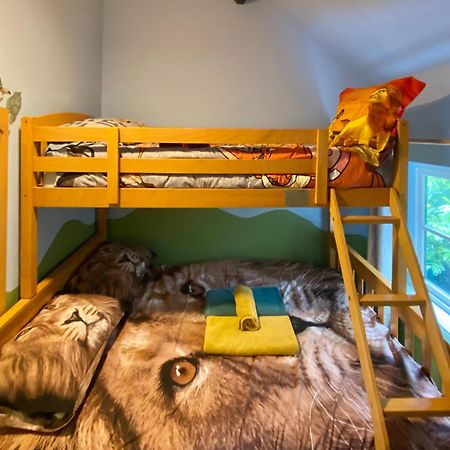 Squirrel Barn Villa Milwich Esterno foto