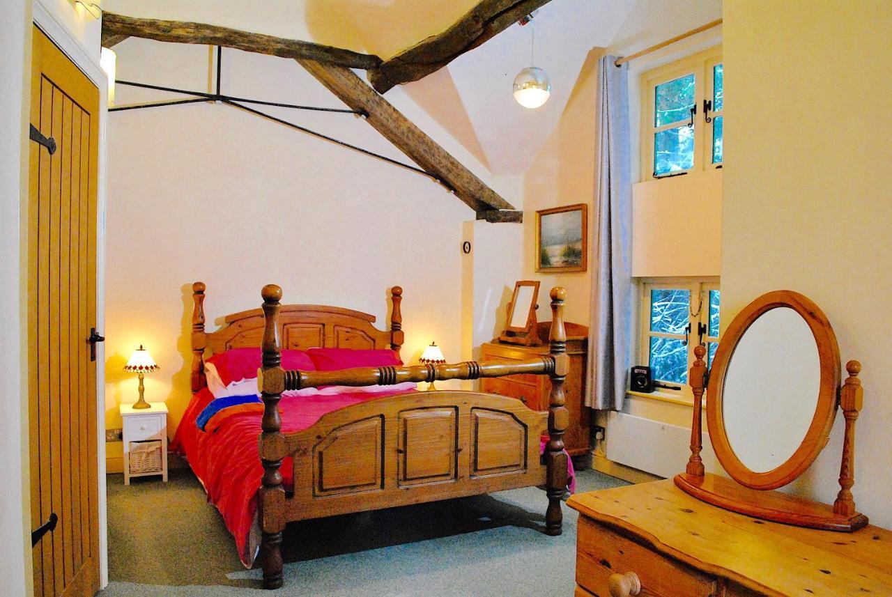Squirrel Barn Villa Milwich Esterno foto